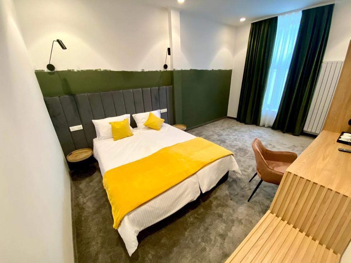 Victoria Rooms Oradea Exteriör bild