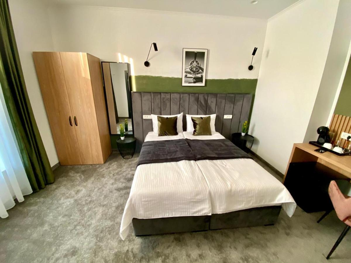 Victoria Rooms Oradea Exteriör bild